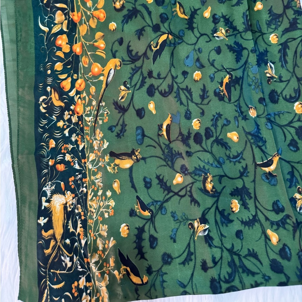 Unisex Scarf 
Green Silk Scarf 
33 x 60
